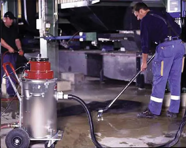 Wet vacuum cleaner  52 l/s - dust, 290/min - mud, 220V